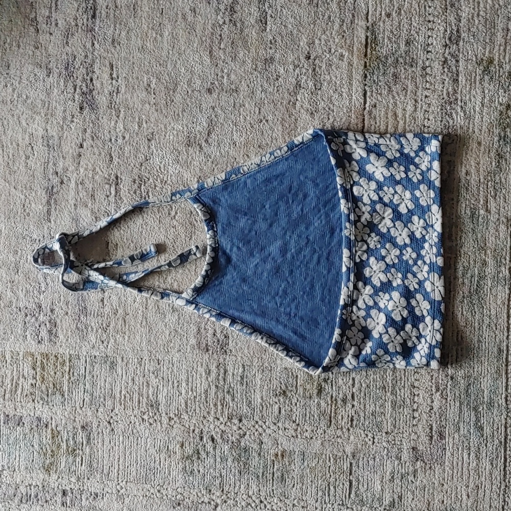 AEO floral cropped halter top - Picture 5 of 8